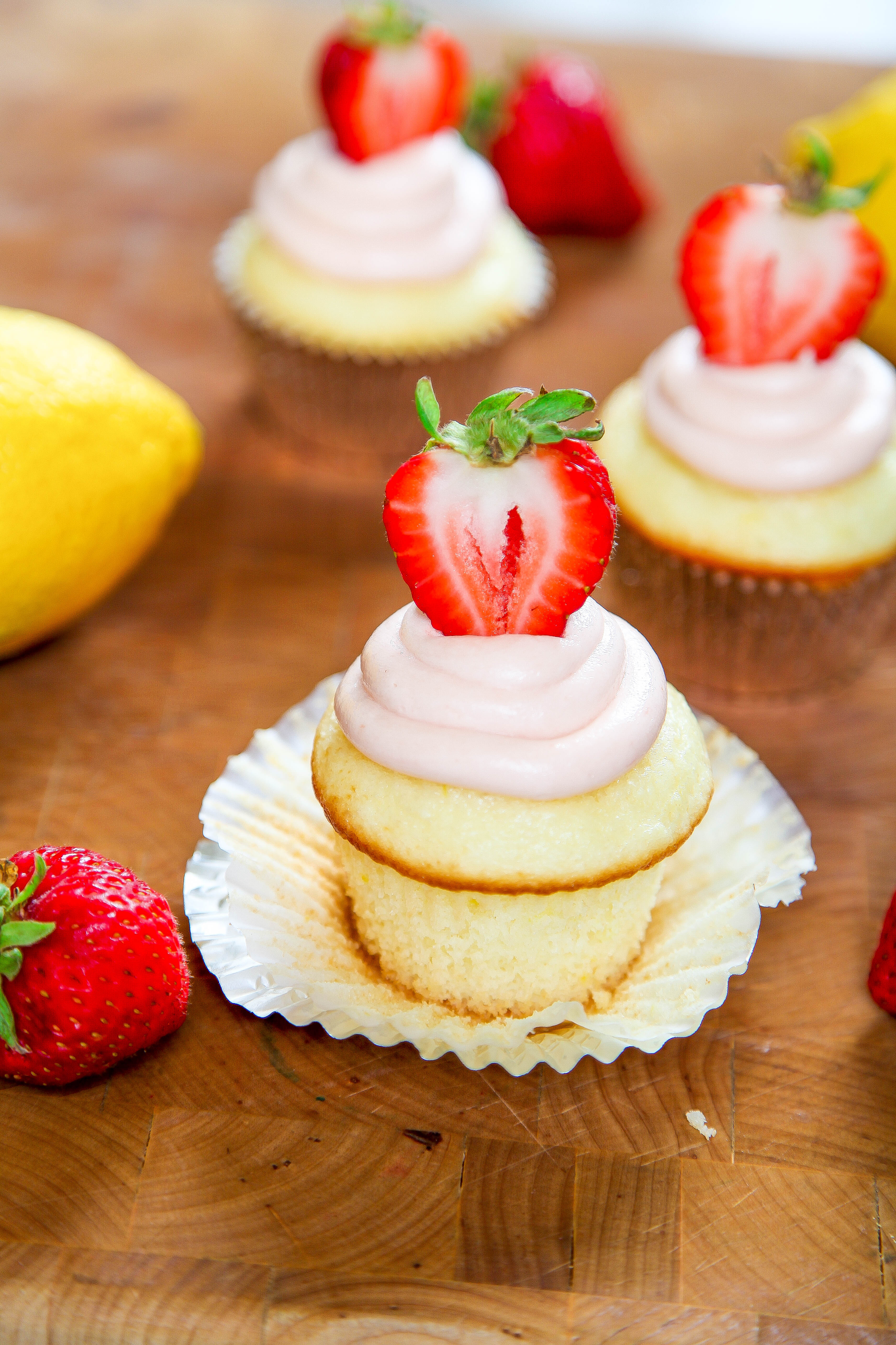 Strawberry Lemonade Cupcakes - Baking Beauty