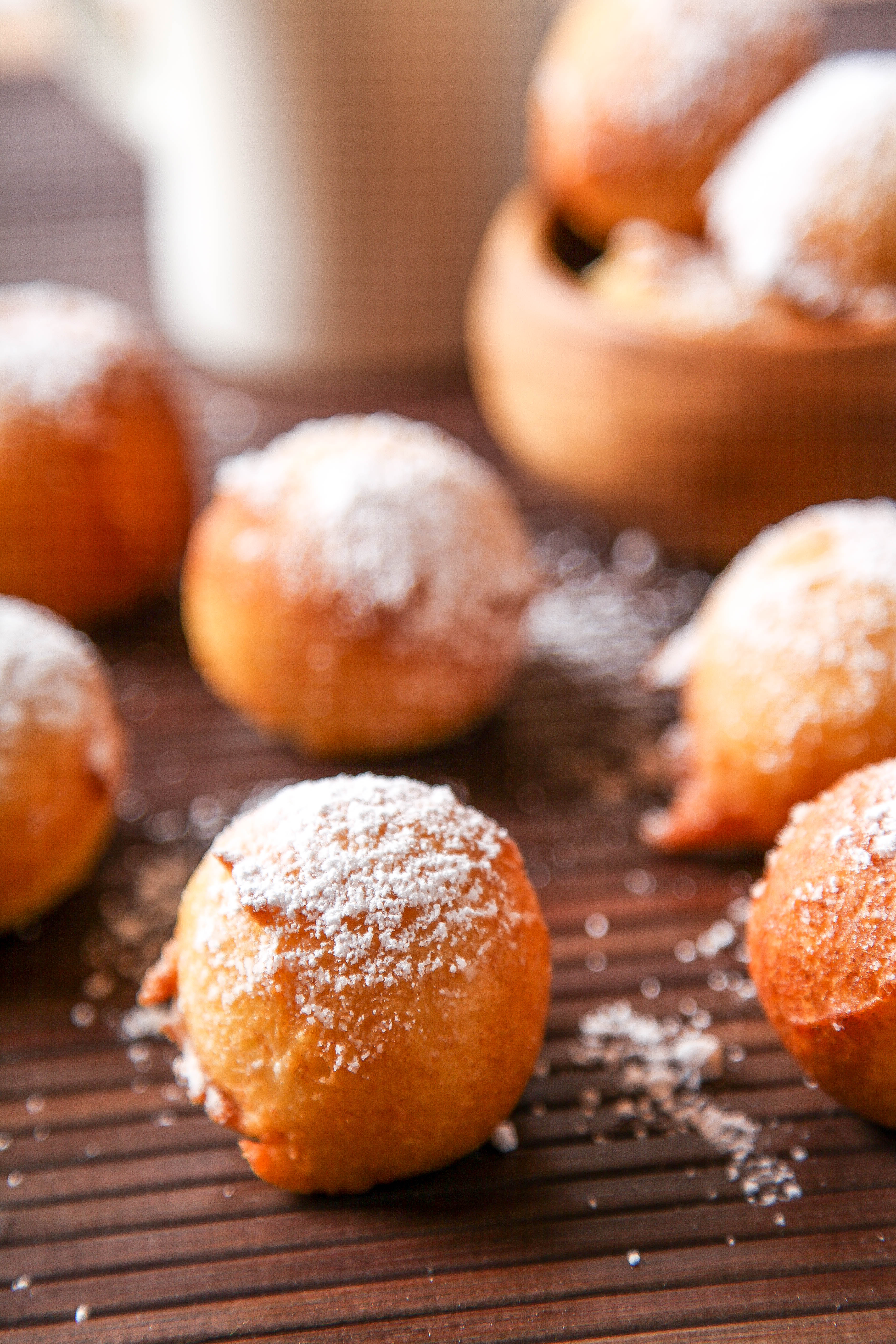 Light And Fluffy Zeppole Addictive Italian Doughnut Holes