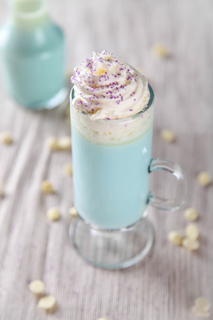 Elsa White Hot Chocolate