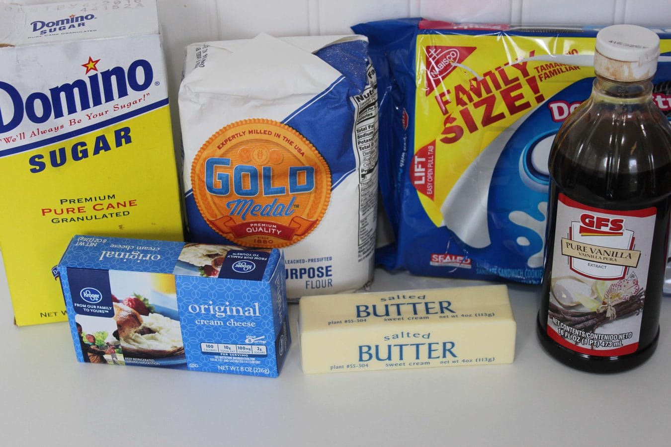 flour, sugar, cream cheese, butter, vanilla extract, and oreo cookies.