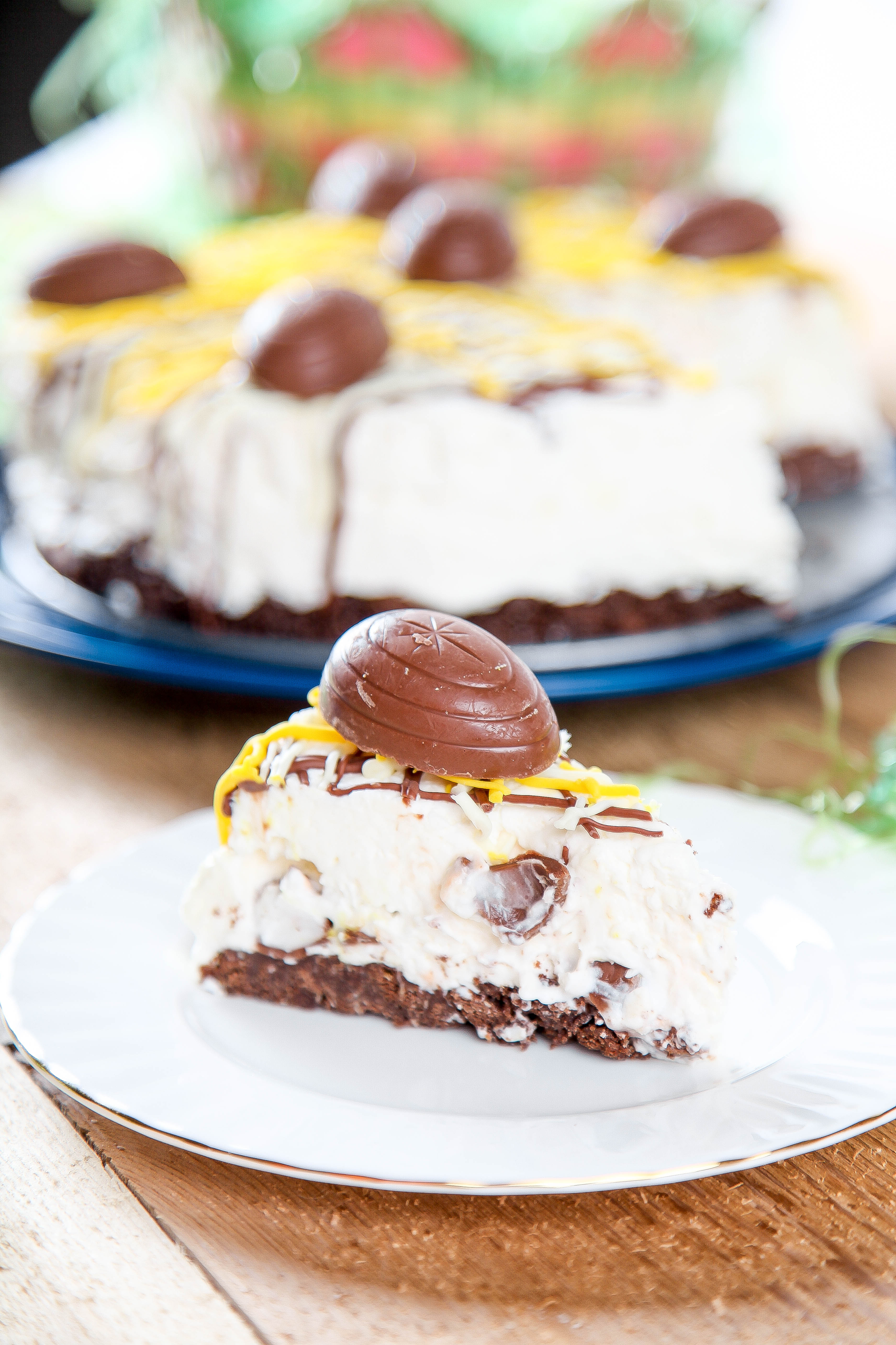 Creme Egg Cheesecake - Baking Beauty