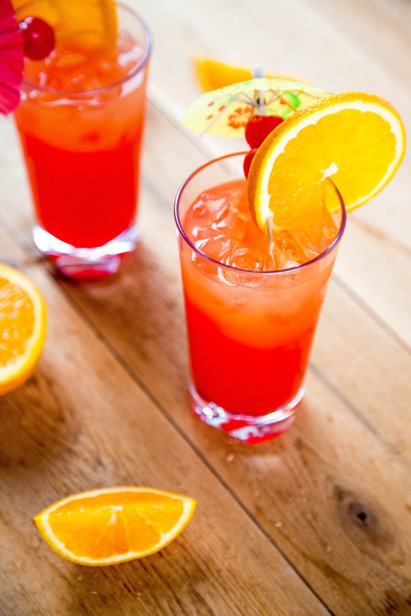 Easiest Tequila Sunrise Recipe Only 3 Ingredients