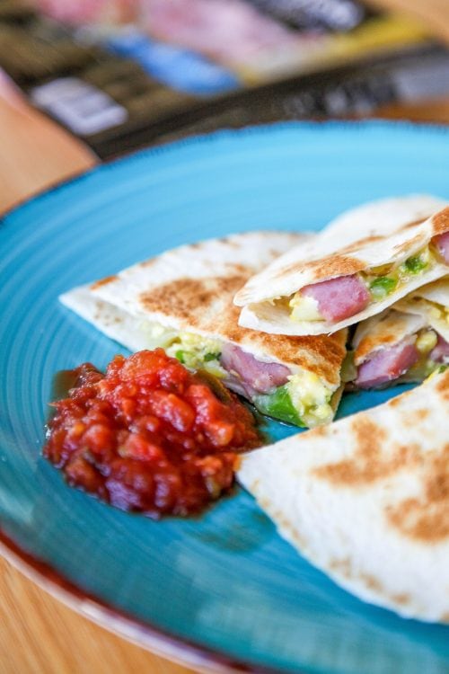 how to make a breakfast quesadilla