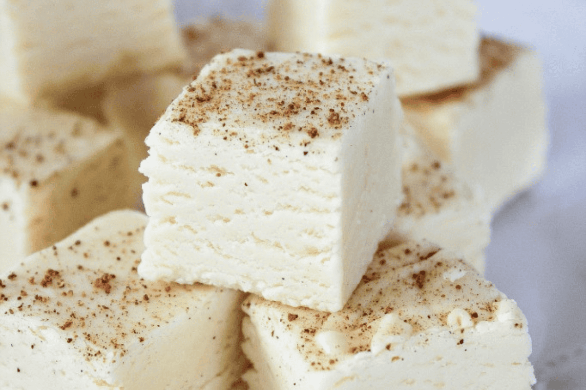 Creamy eggnog and warm nutmeg,your favorite holiday beverage in fudge form! This 15 minute treat is great for adding to cookie trays or gifting.