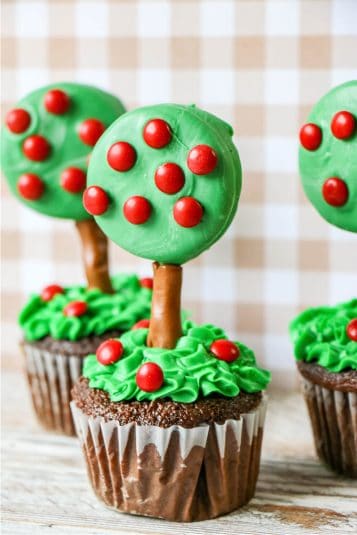 A display of Apple Tree Cupcakes.