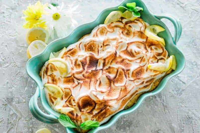 Lemon-tres-leches-(torta-tres-leches)-in-blue-pan.