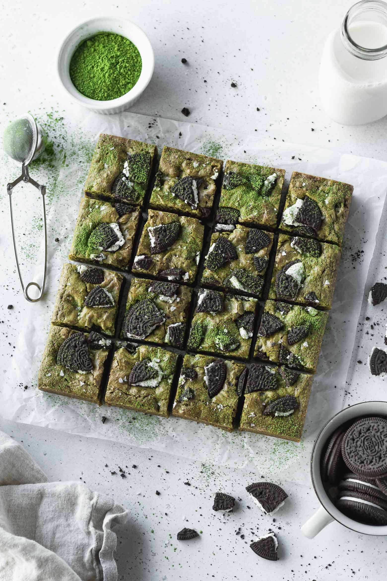 Matcha oreo blondies cut into squares.