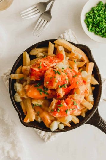 Close up of a Lobster Poutine.