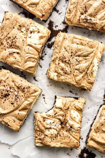 Espresso cheesecake squares top view.