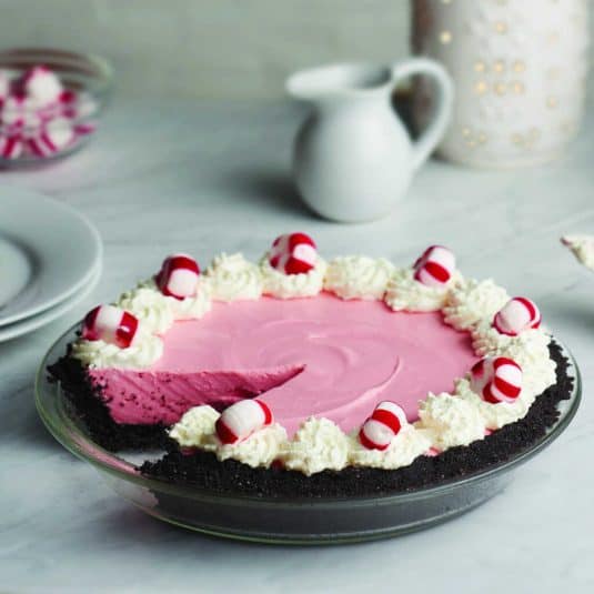 A display of a No Bake Peppermint Pie.
