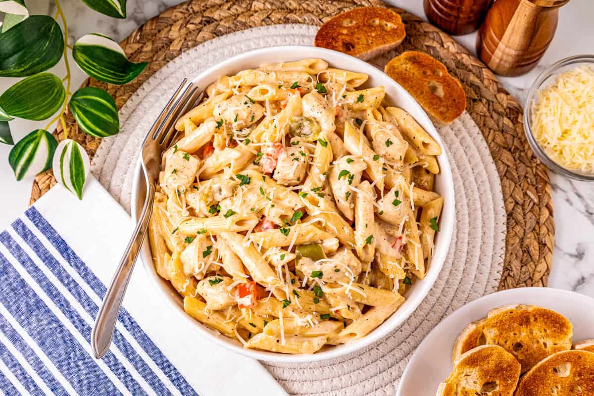 Crock Pot Cajun Chicken Pasta