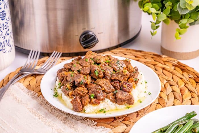 Crock Pot Garlic Butter Steak Bites